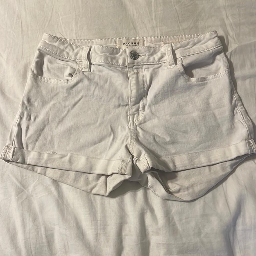 Pacsun white super stretch shortie size 26